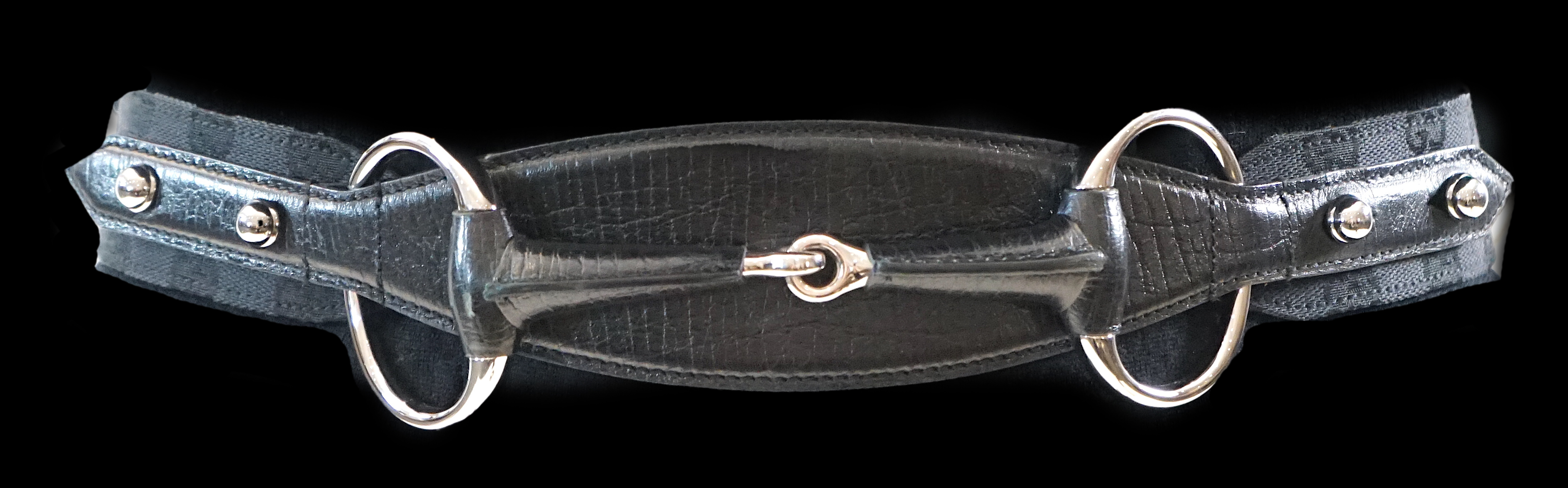 A Gucci horse bit belt in black leather and silver Size 90/36